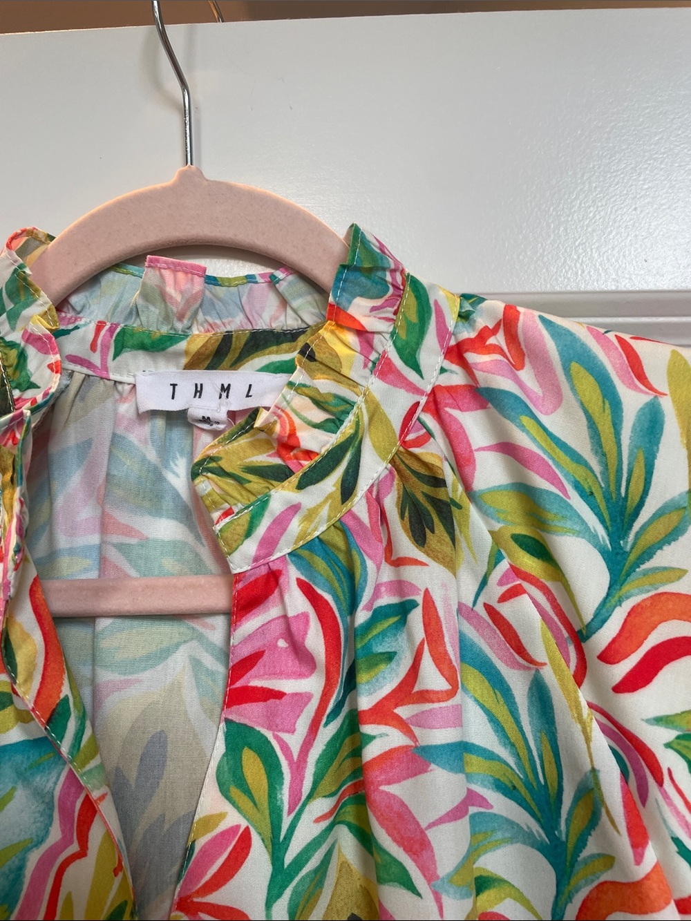 THML Multicolor Floral Short Sleeve Blouse - Picture 5 of 6